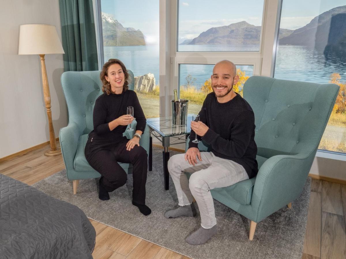 Arctic Panorama Lodge Uløybukta Eksteriør bilde