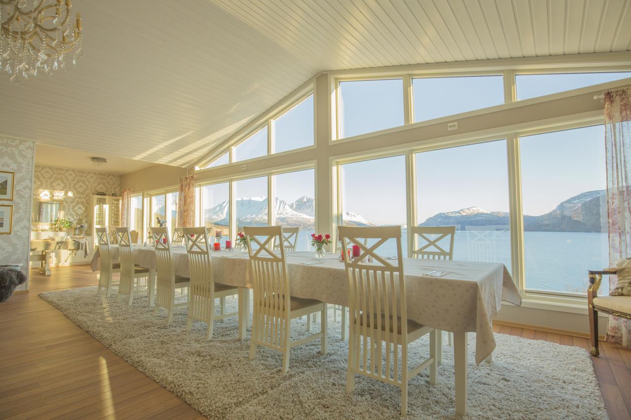 Arctic Panorama Lodge Uløybukta Eksteriør bilde